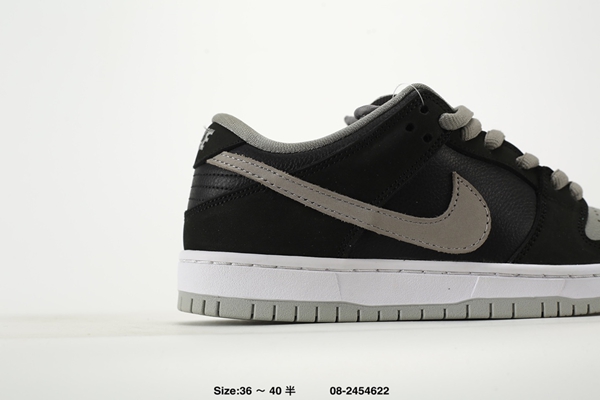 ナイキ靴背面デザイン